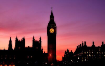London är på väg att bli största aktiemarknaden i Europa igen – mindre än ett år efter att ha tappat kronan. Den brittiska aktiemarknaden kommer på fötter igen och återta tronen från Paris, eftersom uppgången i franska lyxaktier vacklar.