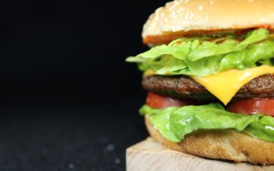 Big mac-indexet uppfanns av The Economist 1986 som en lättsam guide till huruvida växelkurser är på sin "rätta" nivå. Den är baserad på teorin om köpkraftsparitet (PPP), föreställningen att växelkurser på lång sikt bör röra sig mot den kurs som skulle utjämna priserna på en identisk korg med varor och tjänster (i detta fall en hamburgare) i två länder.