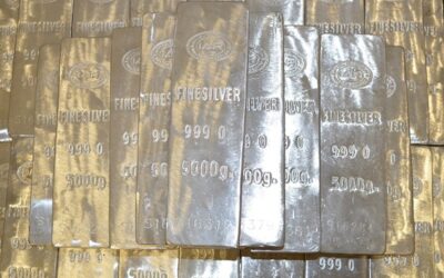 Ädelmetaller som silver är bara ett av många alternativa investeringsalternativ. Med instabilitet i ekonomin och finansmarknaderna på grund av Coronaviruspandemin har intresset för ädelmetaller som silver förnyats. Liksom guld har silver varit i stadig uppgång sedan mars 2020. Ädla metaller kan fungera som den ultimata alternativa investeringen, som blomstrar när andra investeringar blir instabila och minskar i värde.